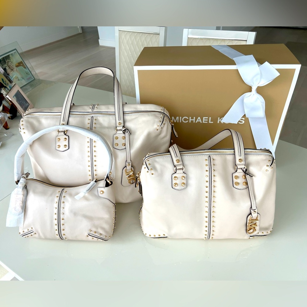 MICHAEL KORS Astor Set Studded Leather Weekender Bags